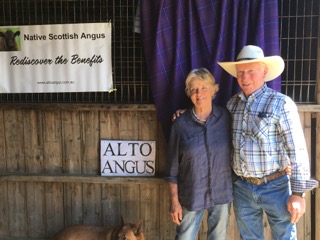 And whilst we were in Australia we took part in the Howley family’s Open Day for their Beef Week. He found another chap to chat with; this time a reporter from the Stock & Land farming paper, who wrote up a delightful article.